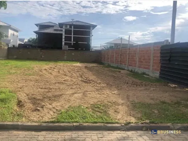 Terreno com 450m², à venda, no bairro Vila da Rainha em Campos dos Goytacazes
