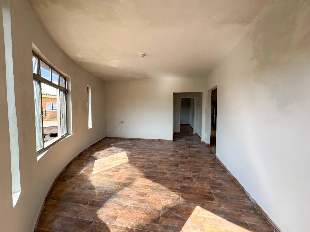 Sobrado para venda em Jardim Sônia Maria com 4 quartos, sendo 1 suíte, 287m²