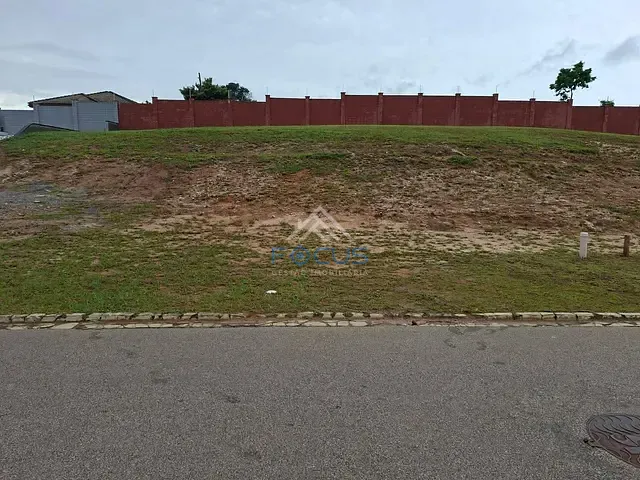 Terreno com 441m², à venda, no bairro Residencial Villagio Azzure em Itupeva