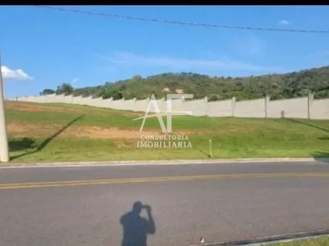 Terreno com 388m², à venda, no bairro Itapecerica em Taubaté