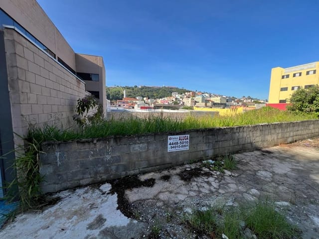 Terreno com 610m², para alugar, no bairro Portais (Polvilho) em Cajamar