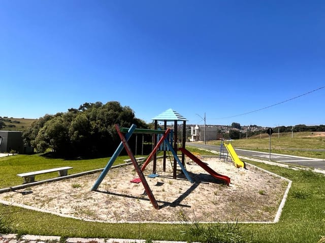 Terreno com 200m², à venda, no bairro Jardim Carvalho em Ponta Grossa