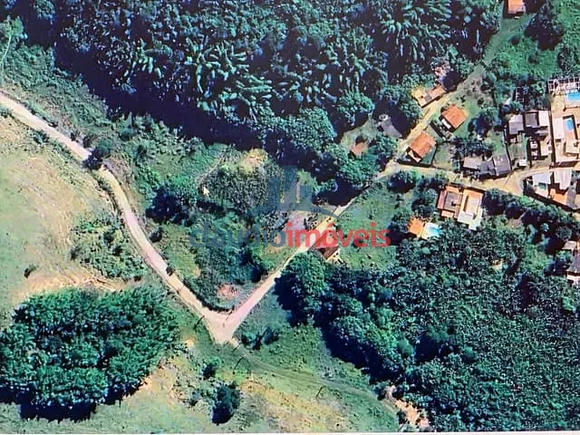 Terreno com 300m², à venda, no bairro Colônia Santo Antônio em Barra Mansa