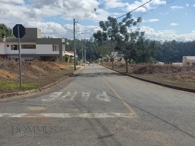 Terreno com 797m², à venda, no bairro Gran Royalle em Santana do Paraíso