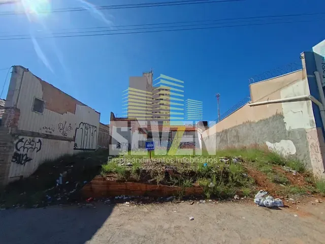 Terreno com 227m², à venda, no bairro Vila Mesquita em Bauru