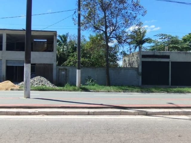 Terreno com 247m², à venda, no bairro Ajuda de Baixo em Macaé