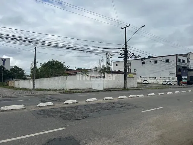 Terreno com 512m², à venda, no bairro Catolé em Campina Grande