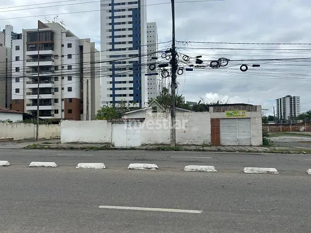 Terreno com 512m², à venda, no bairro Catolé em Campina Grande