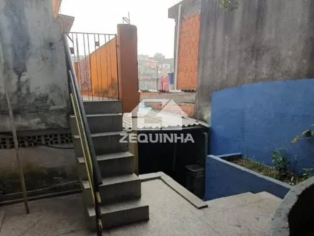 Casa com 297m² 5 quartos e 4 banheiros, à venda, no bairro Vila Yolanda em Osasco