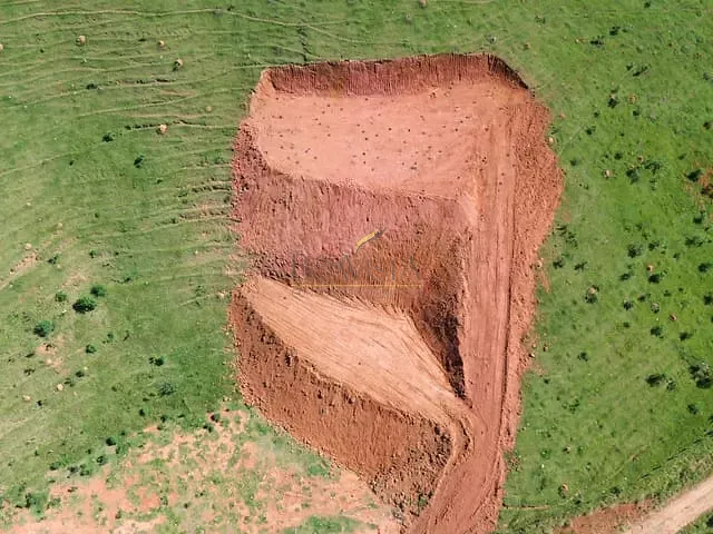 Terreno com 2178m², à venda, no bairro Boa Vista em Piracaia