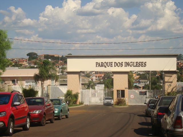 Terreno com 300m², à venda, no bairro Jardim Carvalho em Ponta Grossa