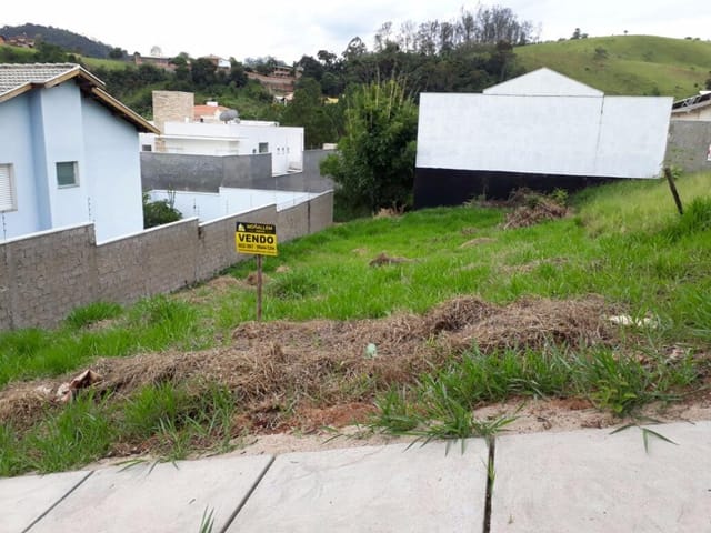 Foto do Terreno - Terreno à venda 490M², Pinheirinho, Itajubá - MG | MOHALLEM e LOPES CORRETAGEM E ADMINISTRACAO DE IMOVEIS LTDA