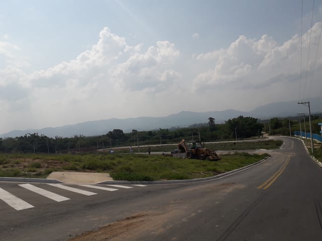 Terreno com 248m², à venda, no bairro Vila Areao em Taubaté