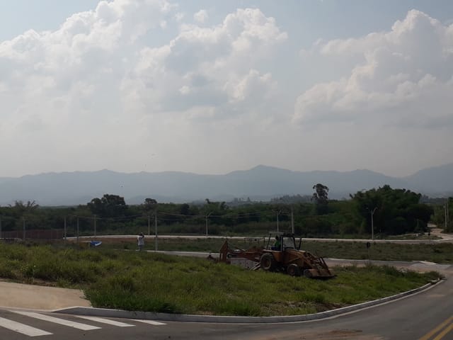 Terreno com 248m², à venda, no bairro Vila Areao em Taubaté