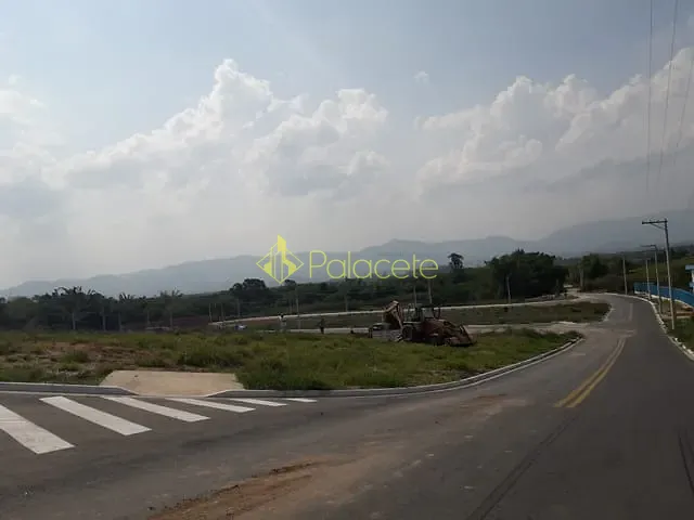 Terreno com 248m², à venda, no bairro Vila Areao em Taubaté