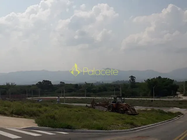 Terreno com 248m², à venda, no bairro Vila Areao em Taubaté