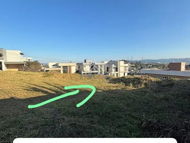 Terreno com 452m², à venda, no bairro Loteamento Vale Azul I em Jundiaí