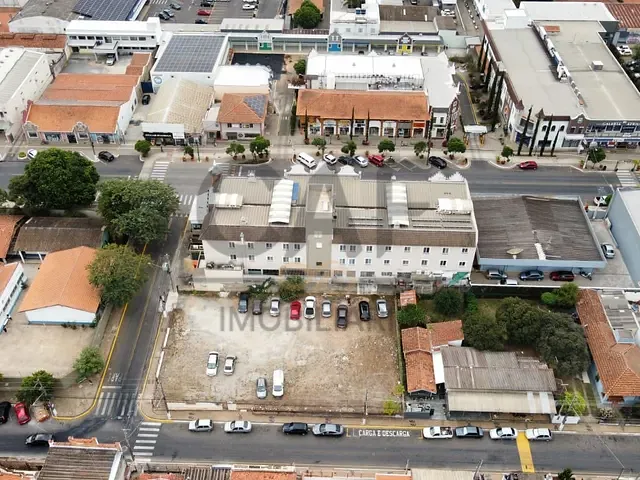 Terreno com 1000m², à venda, no bairro Centro em Holambra
