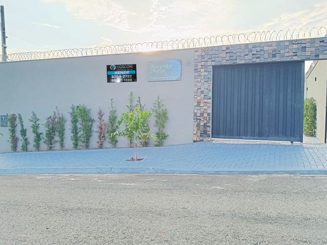 Terreno com 300m², à venda, no bairro Residencial Bella Vida em Cambé