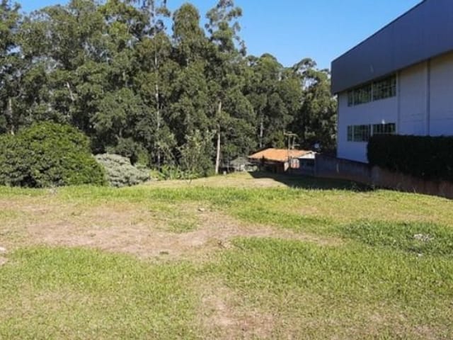 Terreno com 2200m², à venda, no bairro Residencial Tambore em Barueri