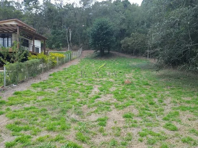 Terreno com 798m², à venda, no bairro Rosário em Joanópolis