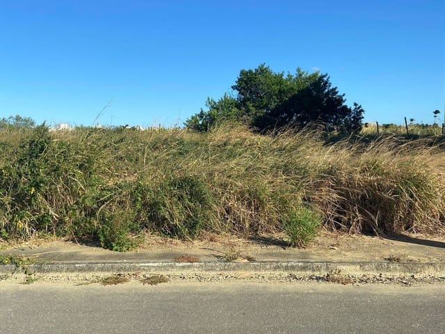 Terreno com 189m², à venda, no bairro Residencial Village em Campos dos Goytacazes