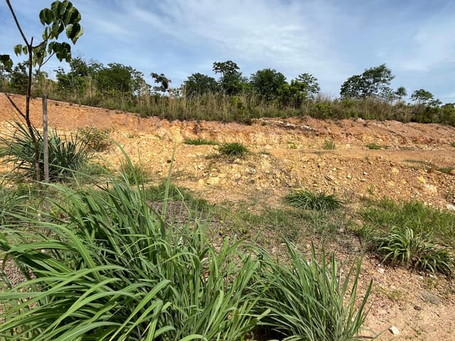 Terreno com 187m², à venda, no bairro Centro Empresarial Chicago em Cuiabá