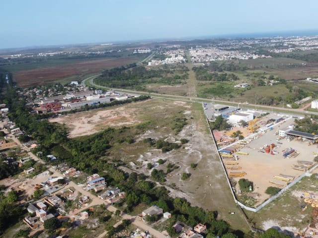 Terreno com 64000m², à venda, no bairro Ajuda em Macaé