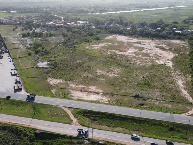 Terreno com 64000m², à venda, no bairro Ajuda em Macaé
