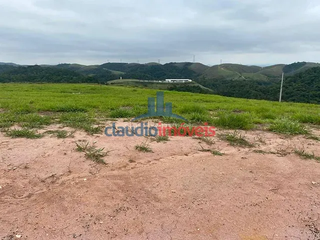 Terreno com 240m², à venda, no bairro Casa de Pedra em Volta Redonda