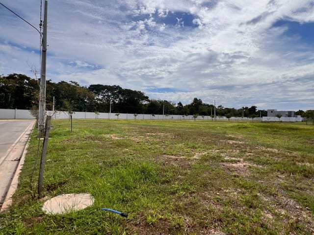 Terreno com 213m², à venda, no bairro São Sebastião em Cuiabá