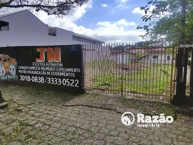 Terreno com 484m², à venda, no bairro Rebouças em Curitiba