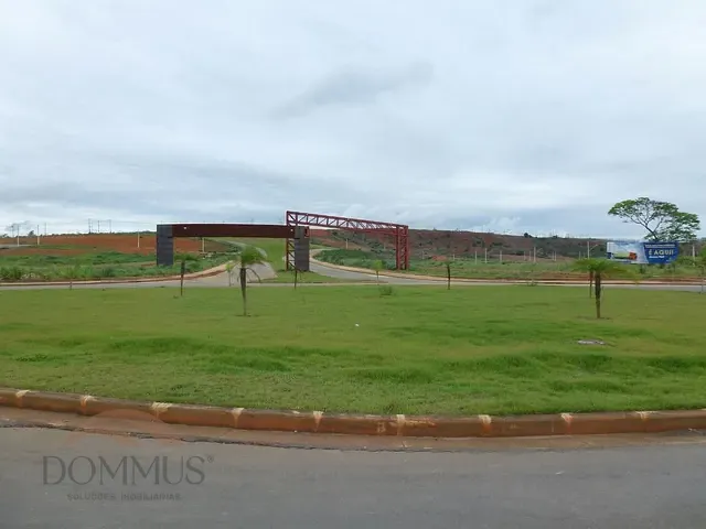 Terreno com 817m², à venda, no bairro Parques do Vale Alvorada em Caratinga