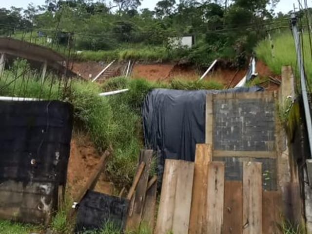 Terreno com 1m², à venda, no bairro Mosela em Petrópolis