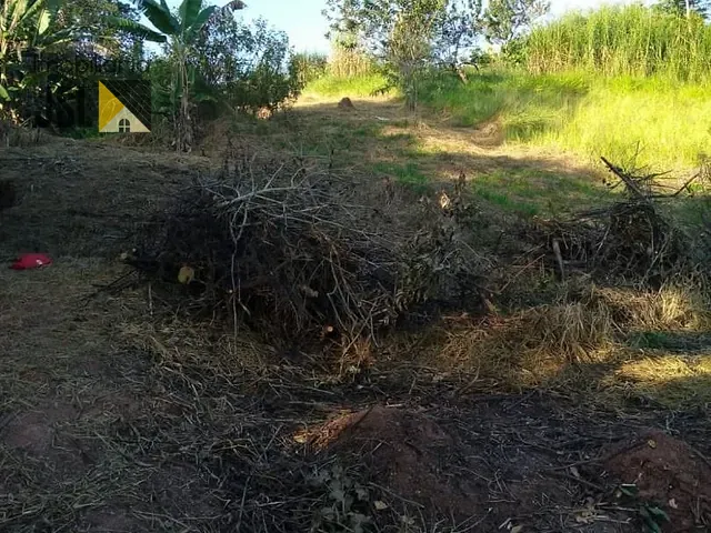 Terreno com 2300m², à venda, no bairro Sítio Adriana em Caçapava