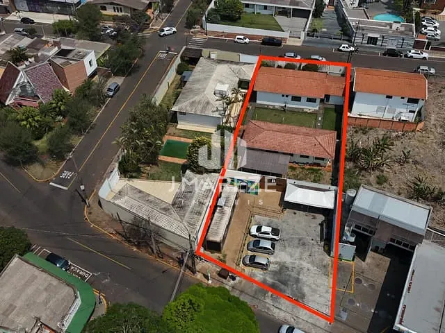 Terreno com 1141m², à venda, no bairro Jardim São Pedro em Apucarana