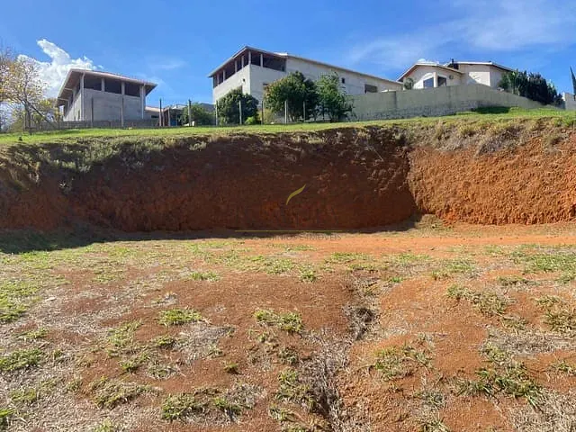 Terreno com 1291m², à venda, no bairro Boa Vista em Piracaia