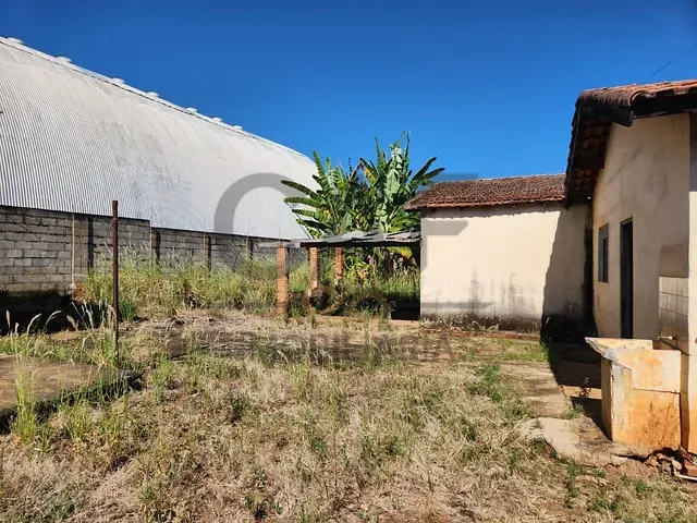 Terreno com 987m², à venda, no bairro Vila Esperança em Santo Antônio de Posse