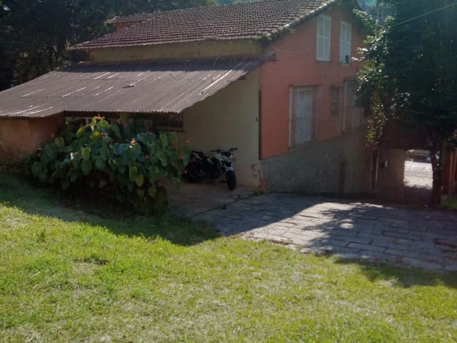 Terreno com 2656m², à venda, no bairro Simeria em Petrópolis