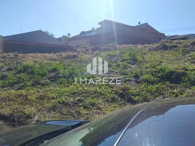 Terreno com 160m², à venda, no bairro Residencial Araucária em Apucarana