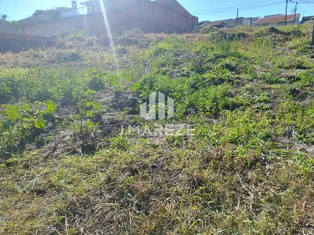 Terreno com 160m², à venda, no bairro Residencial Araucária em Apucarana