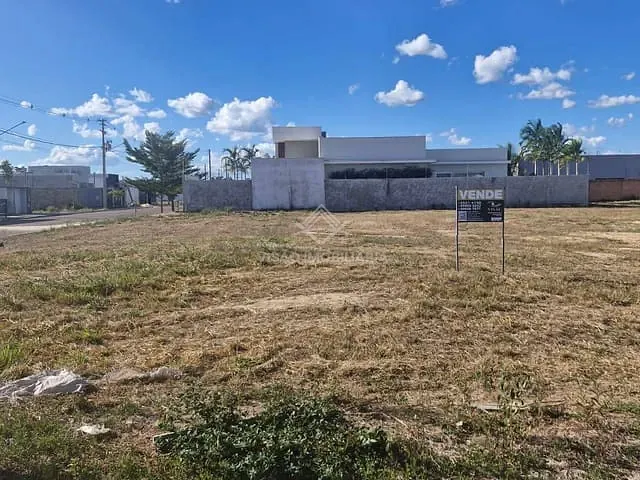 Terreno à venda, no bairro Residencial Paris em Sinop