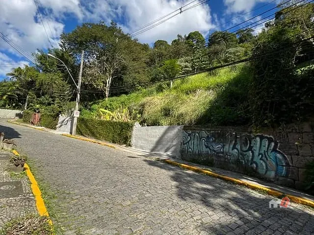 Terreno com 630m², à venda, no bairro Centro em Petrópolis
