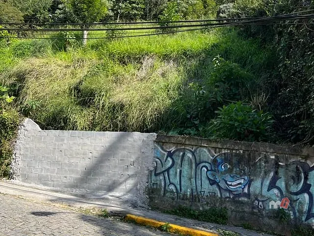 Terreno com 630m², à venda, no bairro Centro em Petrópolis
