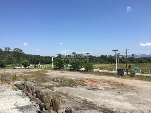 Terreno com 25395m², à venda ou para alugar, no bairro Cocuera em Mogi das Cruzes