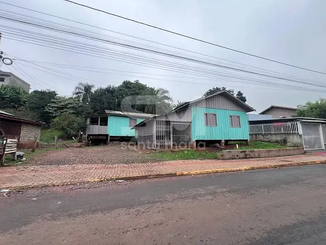Terreno com 452m², à venda, no bairro Passo dos Fortes em Chapecó