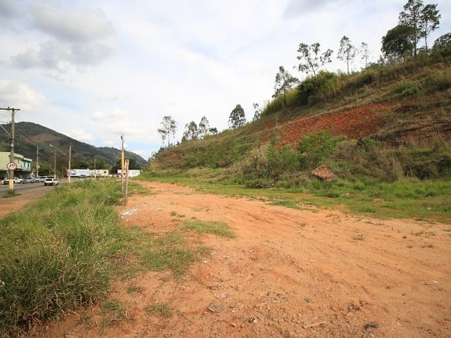 Foto do Terreno - Terreno comercial à venda, Nossa Senhora de Fátima, Itajubá. | MOHALLEM e LOPES CORRETAGEM E ADMINISTRACAO DE IMOVEIS LTDA
