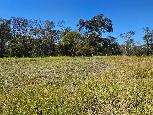 Terreno com 250m², à venda, no bairro Ao Lado do Santo Cruzeiro em Piracaia