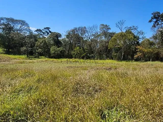 Terreno com 250m², à venda, no bairro Ao Lado do Santo Cruzeiro em Piracaia