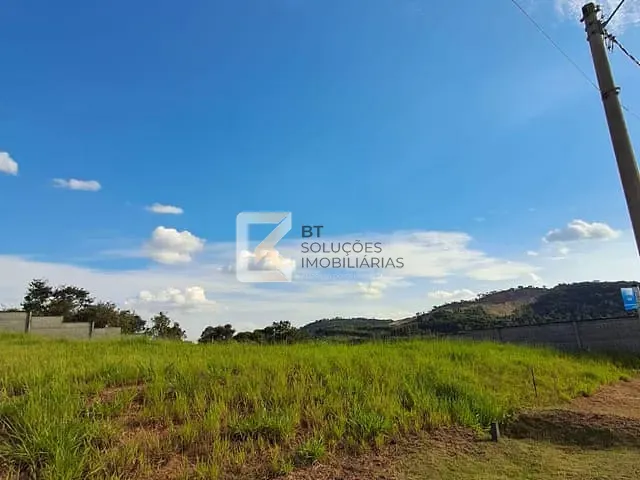 Terreno com 800m², à venda, no bairro Aglomeração Urbana de Jundiai em Itupeva